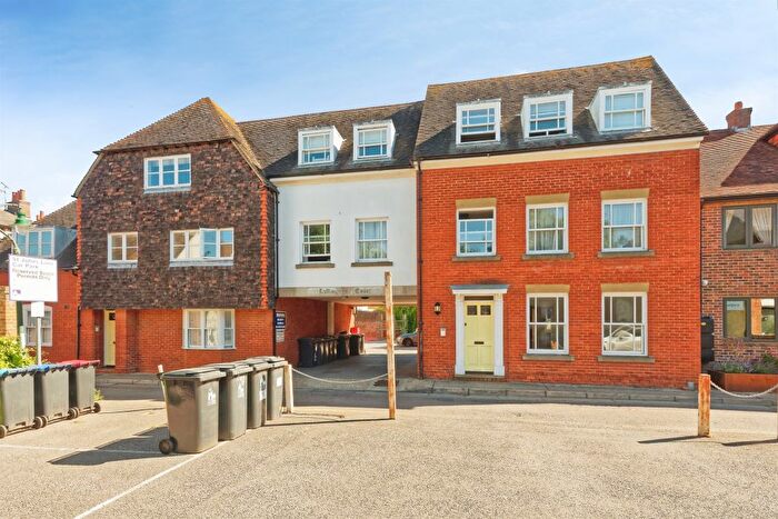 1 Bedroom Flat For Sale In St. Johns Lane, Canterbury, CT1