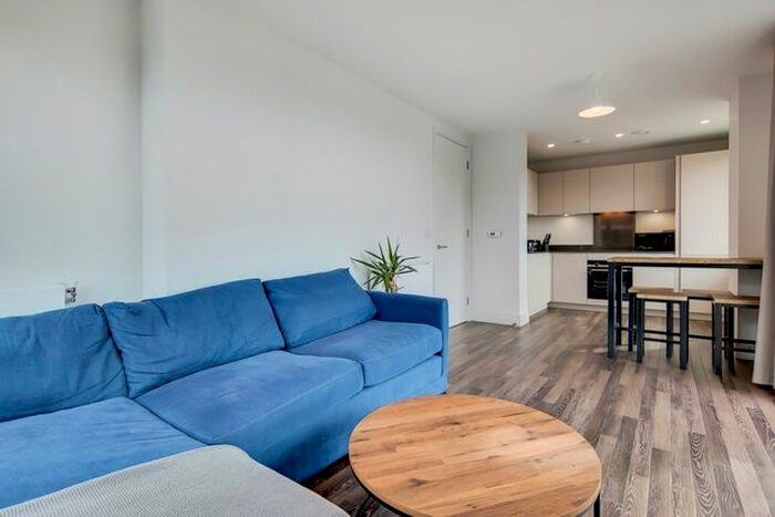 1 Bedroom Flat To Rent In Moulding Lane, London, SE14