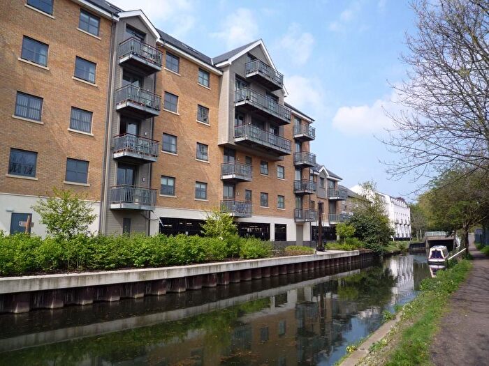 2 Bedroom Flat To Rent In Riverside, Bishop's Stortford, CM23
