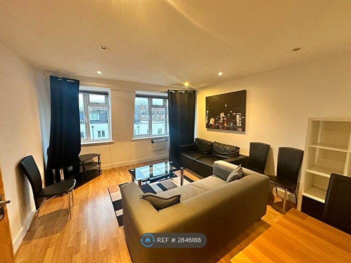 2 Bedroom Flat To Rent In Southwark Park Road, London, SE16