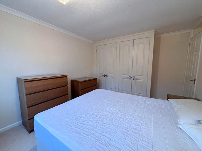 2 Bedroom Apartment To Rent In Alpine Court, Kenilworth, CV8