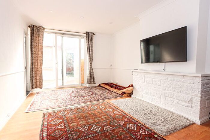 4 Bedroom Terraced House To Rent In Convair Walk, Northolt, UB5