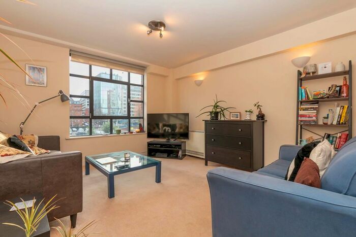 2 Bedroom Flat To Rent In Maxim, Lionel Street, B3