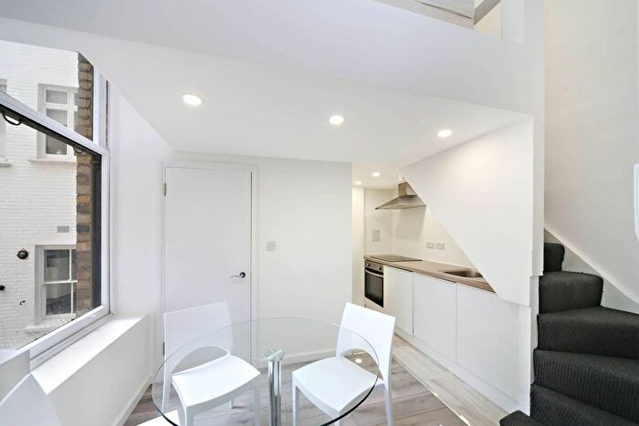 Studio To Rent In De Vere Gardens, Kensington, London, W8