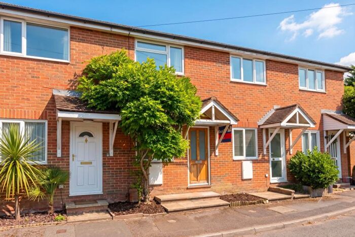 1 Bedroom Terraced House To Rent In Woking, Surrey, GU21