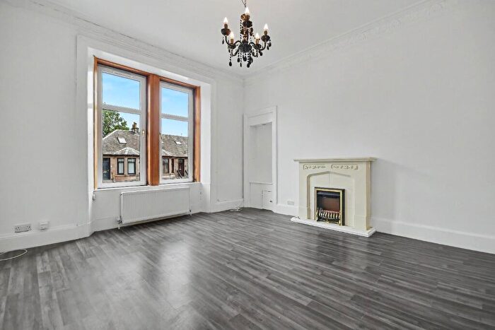 2 Bedroom Flat For Sale In Murdieston Street, Inverclyde, Greenock, PA15