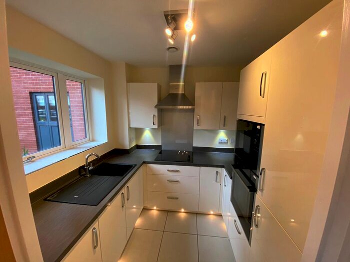 1 Bedroom Flat To Rent In Cross Keys, Lichfield, WS13