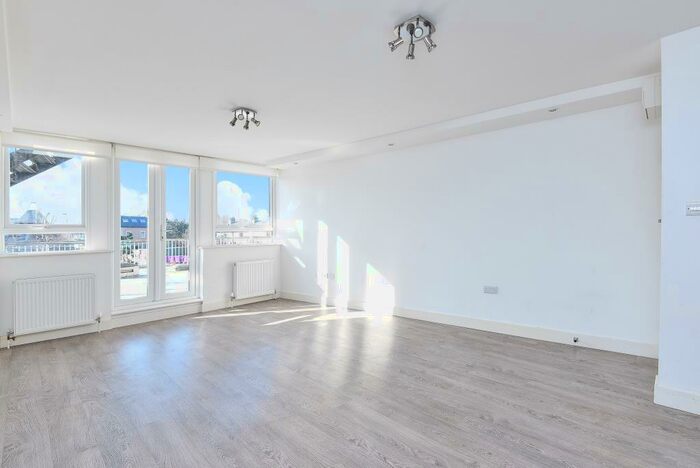 1 Bedroom Apartment To Rent In High Street, Barnet, EN5