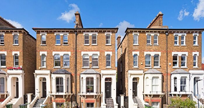 5 Bedroom Semi-Detached House To Rent In Park Vista, Greenwich, SE10