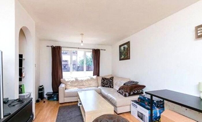 2 Bedroom Apartment To Rent In Adams Way, Croydon, CR0