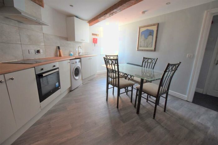3 Bedroom Apartment To Rent In Wavertree Road, Liverpool, L7