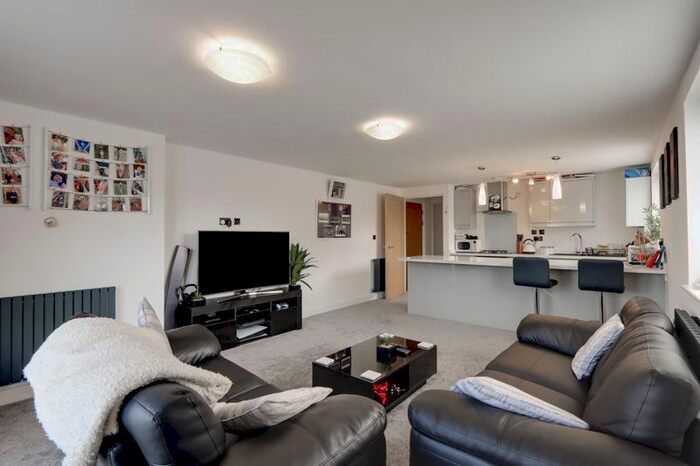 2 Bedroom Flat To Rent In Elm Grove, Mengham, Hayling Island, PO11