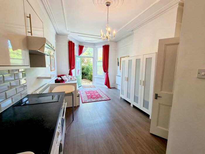 Studio To Rent In Church Lane, Crouch End, N8