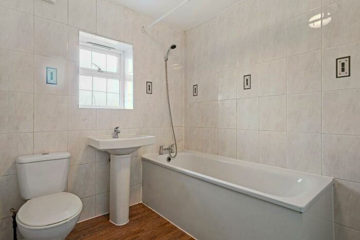 3 Bedroom Flat To Rent In Oakington Manor Drive, Wembley, Greater London, HA9