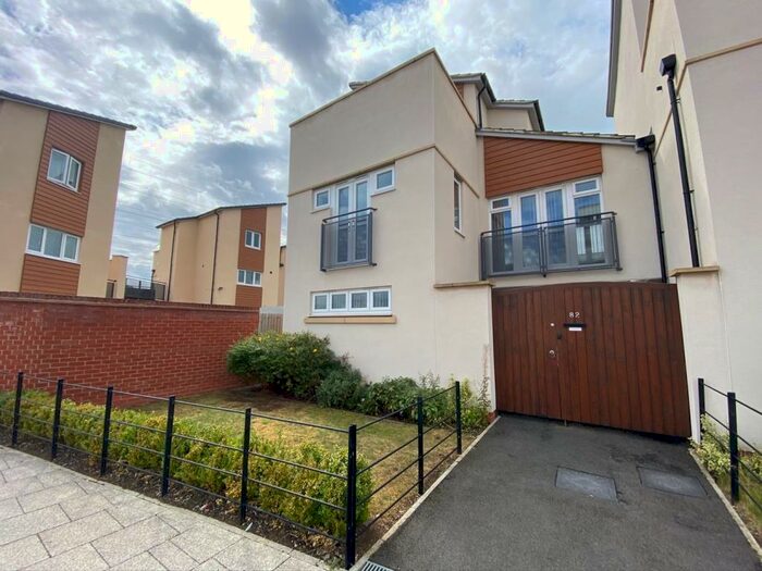 3 Bedroom House To Rent In Watkin Road, Leicester, LE2