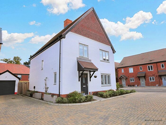 4 Bedroom Detached House For Sale In Belmere Drive, Fair Oak, SO50