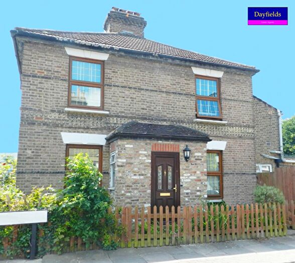 2 Bedroom Semi-Detached House To Rent In James Street, London, EN1