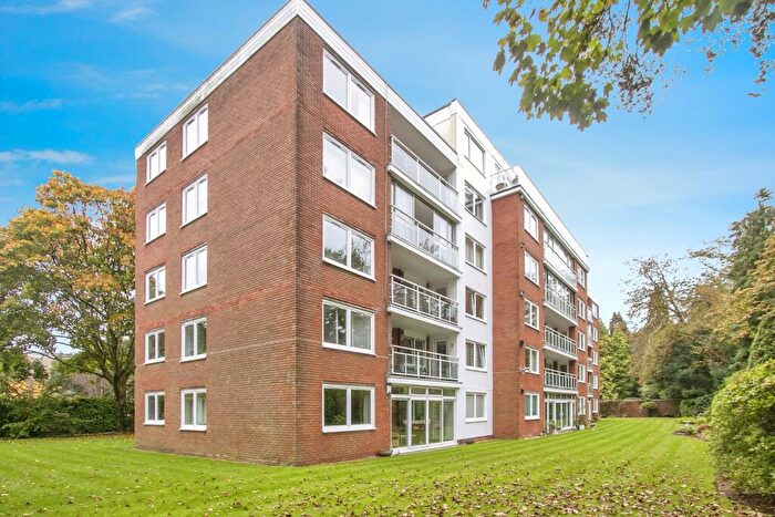 2 Bedroom Flat For Sale In The Avenue, Branksome Park, Poole, Dorset, BH13