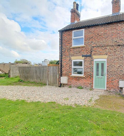 2 Bedroom House To Rent In The Common, Seaton, HU11