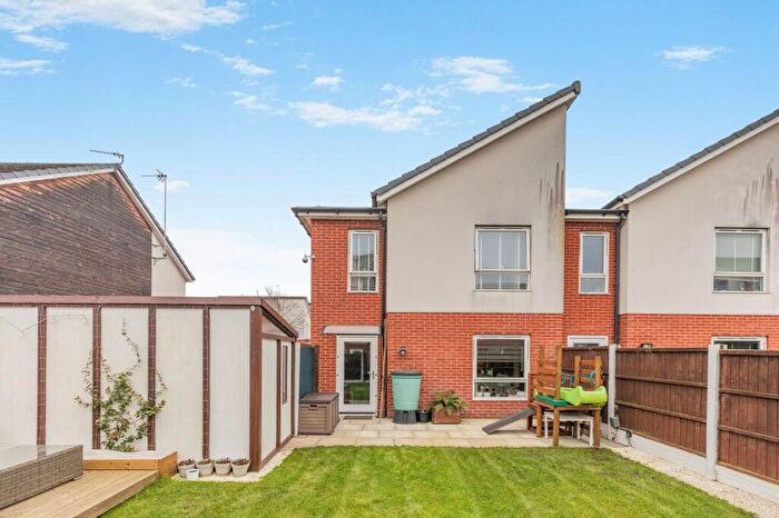 3 Bedroom Terraced House For Sale In Dinas Close, Blacon, CH1