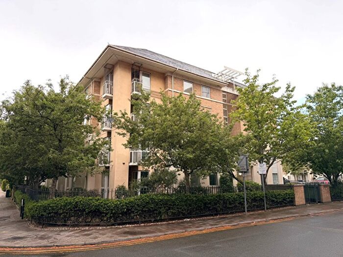 2 Bedroom Flat To Rent In Pavilion Court, Stafford Road, London, NW6