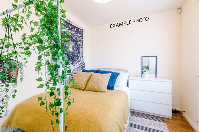 2 Bedroom Terraced House To Rent In Lloyd Mansions, Salford, M6