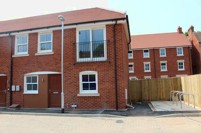 1 Bedroom Flat To Rent In De Montfort Place, Bedford, MK40