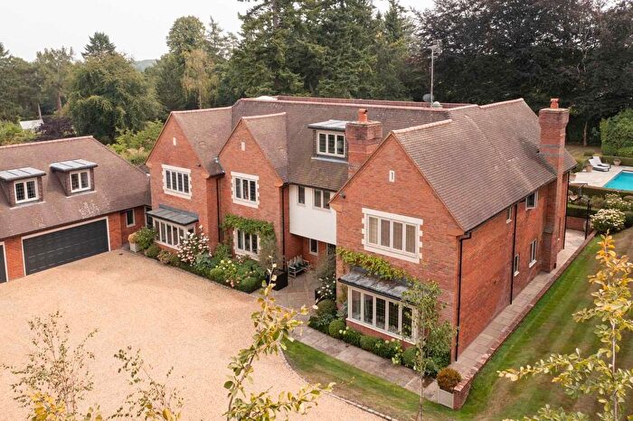 6 Bedroom Country House For Sale In Grimms Hill, Great Missenden, Buckinghamshire, HP16