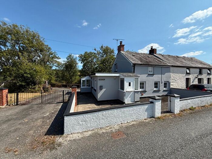 1 Bedroom Cottage For Sale In Penrhiwllan, Llandysul, SA44