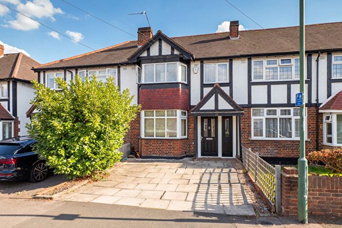 3 Bedroom Terraced House For Sale In Culvers Avenue, Carshalton, SM5
