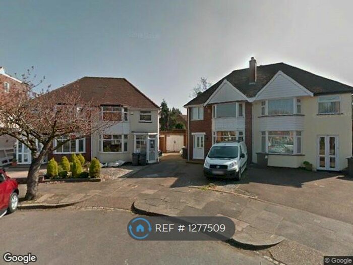 3 Bedroom Semi-Detached House To Rent In Temple Avenue, Birmingham B28