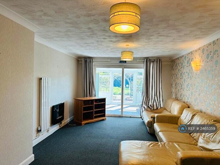 2 Bedroom Detached House To Rent In Tavistock Street, Bletchley, Milton Keynes, MK2