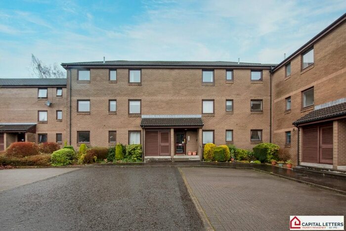 2 Bedroom Flat To Rent In Forthview, Riverside, Stirling FK8