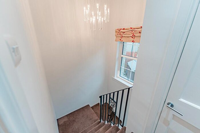 1 Bedroom Flat For Sale In Keystone Avenue, Milngavie, East Dunbartonshire, G62
