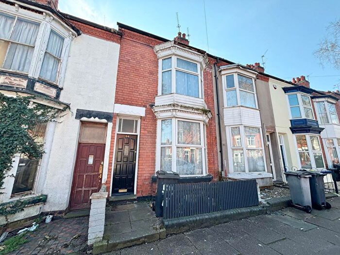 3 Bedroom Terraced House To Rent In Beaconsfield Road, Leicester, LE3