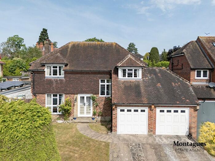 3 Bedroom Detached House For Sale In Ravensmere, Epping, CM16
