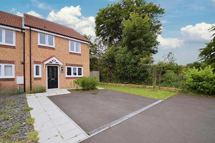 3 Bedroom End Of Terrace House For Sale In Pikewell Close, Dipton, Stanley, DH9