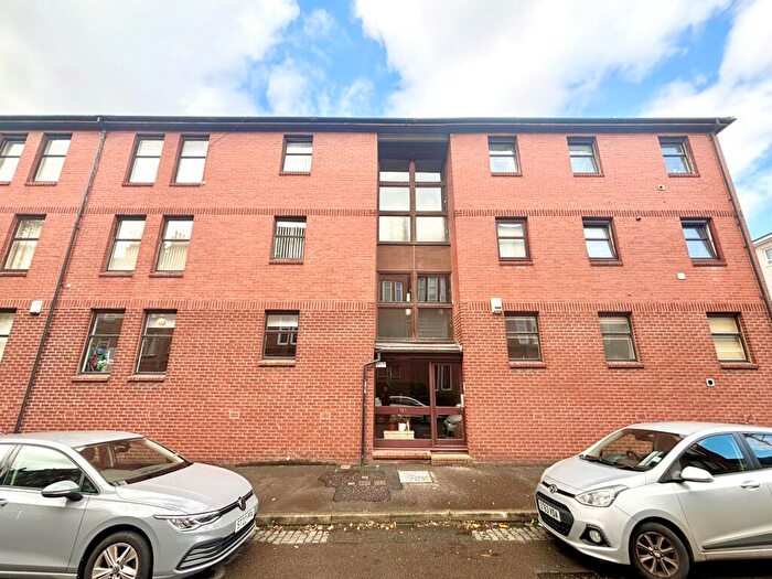 1 Bedroom Flat To Rent In Eastwood Avenue, Shawlands, G41