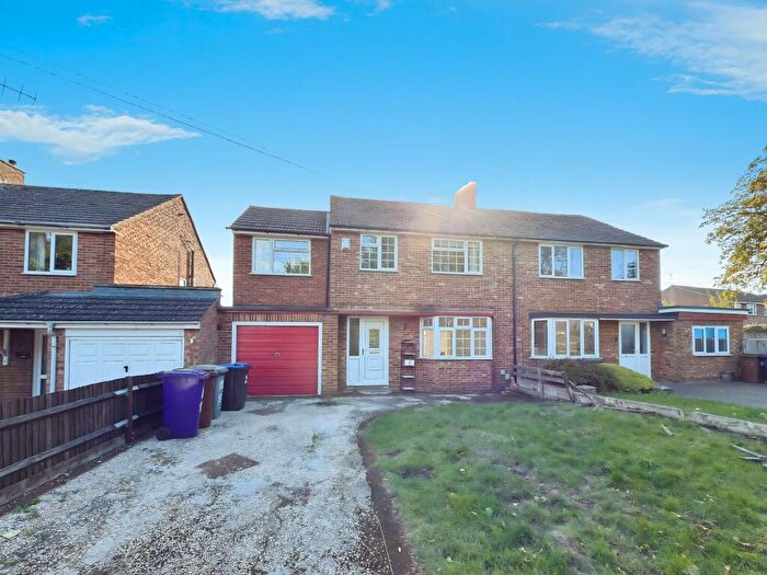 4 Bedroom Semi-Detached House To Rent In Bedford Road, Hitchin, SG5