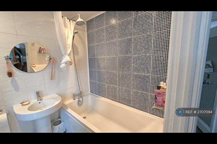 4 Bedroom Semi-Detached House To Rent In Mortimer Road, Grazeley, Reading, RG7