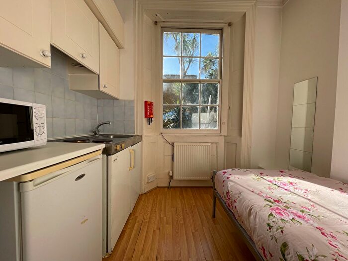 Studio To Rent In Oakley Street, London, SW3