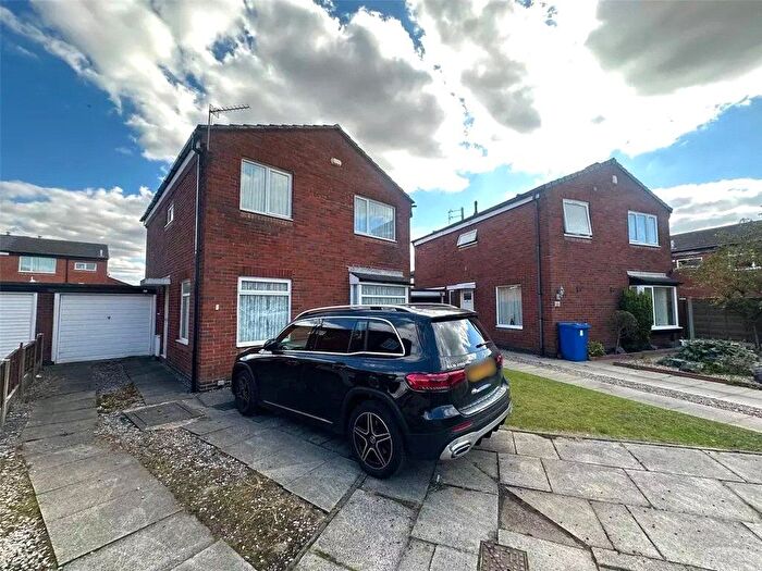 4 Bedroom Detached House For Sale In Altham Close, Bury, Greater Manchester, BL9