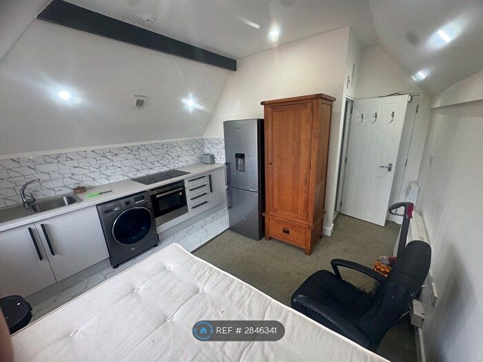 Studio To Rent In Anderton Park Road, Birmingham, B13