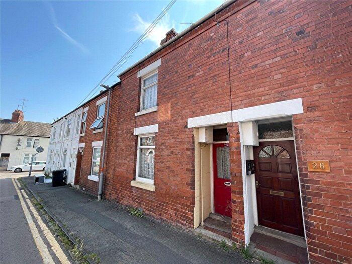 3 Bedroom Terraced House For Sale In Montague Street, Rushden, NN10