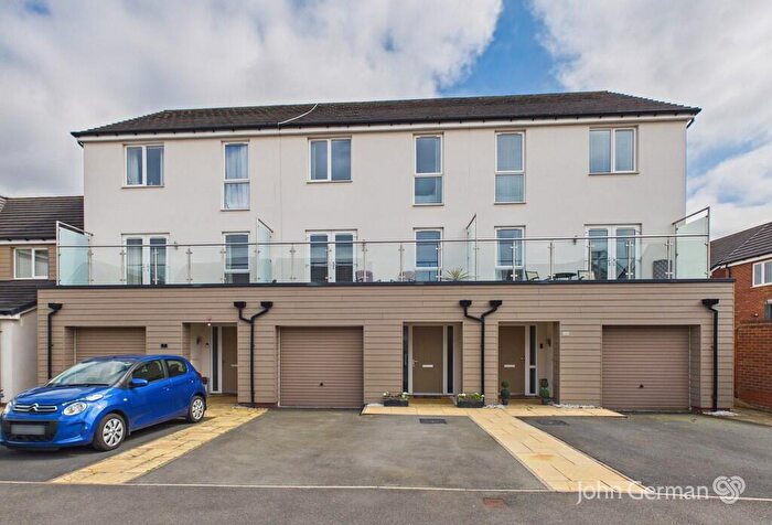 4 Bedroom Town House For Sale In Rowan Drive, Branston, DE14