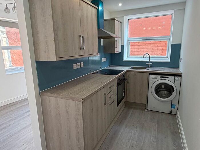 1 Bedroom Flat To Rent In High Street, Rhyl, LL18