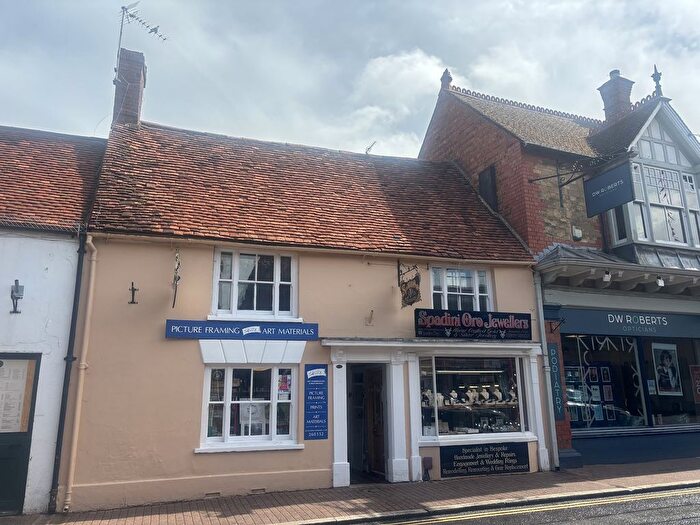 1 Bedroom Property To Rent In High Street, Stony Stratford, Milton Keynes, Buckinghamshire., MK11