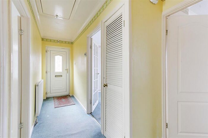 2 Bedroom Detached Bungalow For Sale In Valetta Road, Arnold, Nottinghamshire, NG5