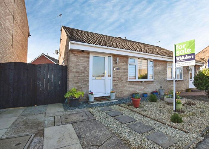 3 Bedroom Chalet For Sale In Greville Road, Hedon, HU12