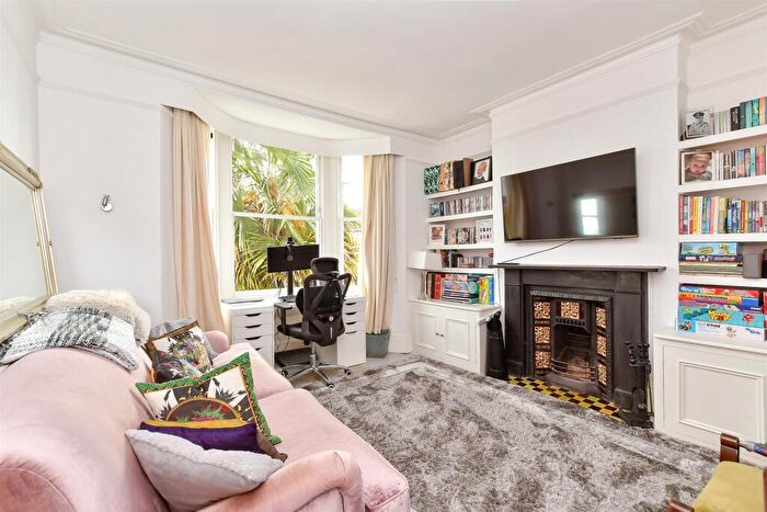 4 Bedroom Terraced House For Sale In Havelock Road, Brighton, East Sussex, BN1